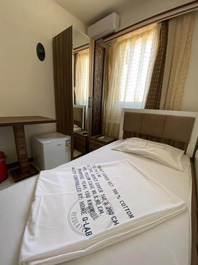 Hostel Heimli プリシュティナ エクステリア 写真